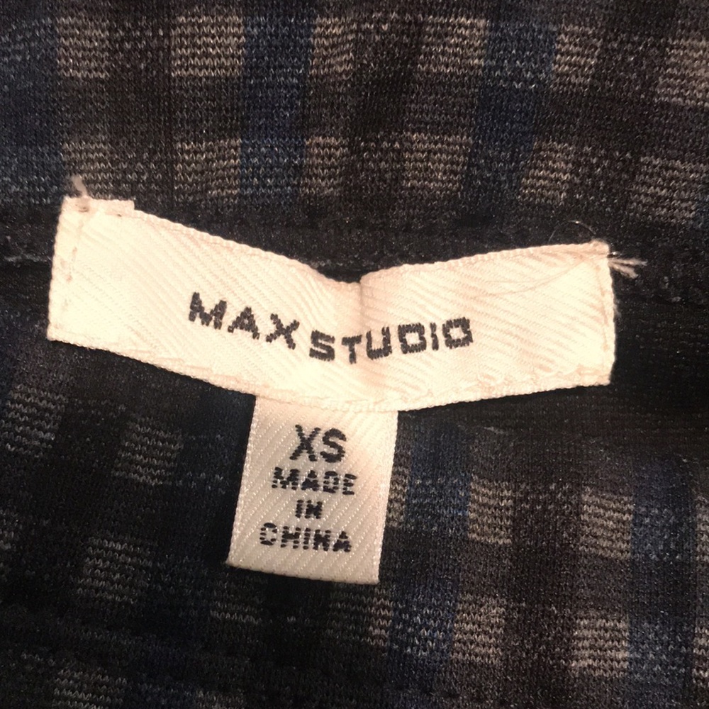 Max Studio Black, Gray, Navy Plaid Pencil Skirt XS - Picture 3 of 5